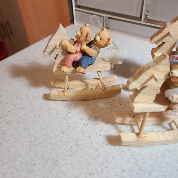 Set of 3 little bears on rockers Knick knacks super cute bears - Picture 7 of 11